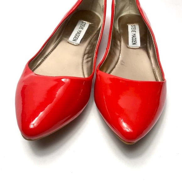 Steve Madden Shoes - Coral Pointed Toe Flats